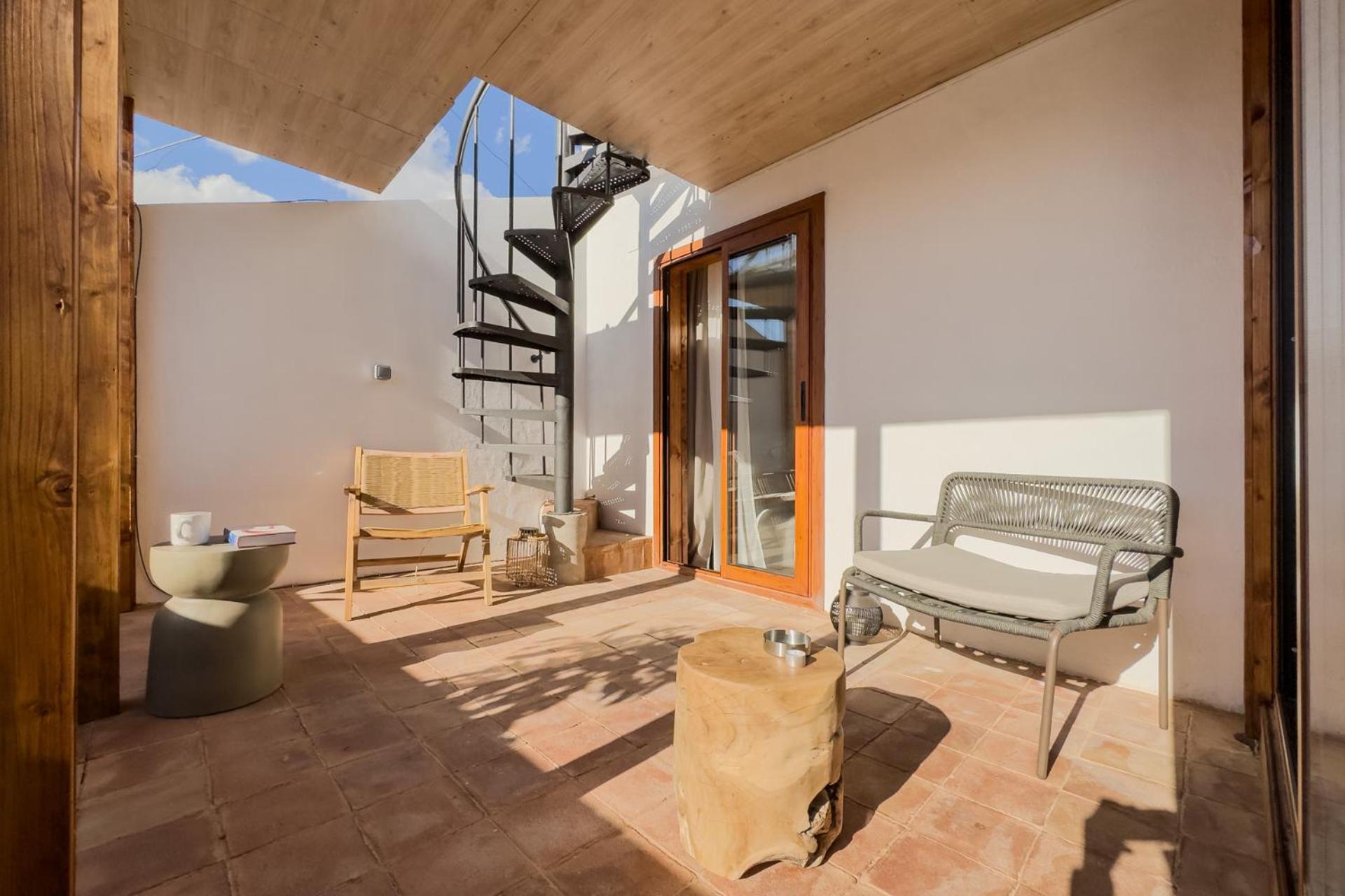 Oasis Apartments & Studios Old Town Center Барселона Екстериор снимка