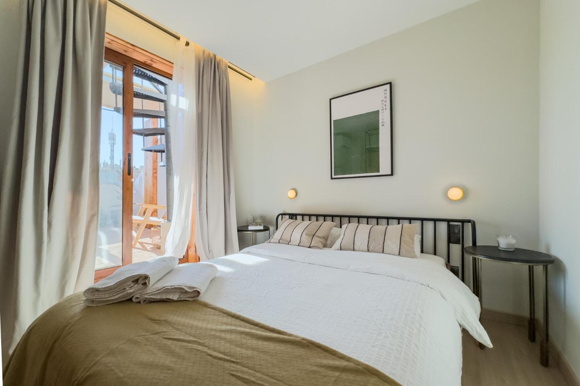 Oasis Apartments & Studios Old Town Center Барселона Екстериор снимка