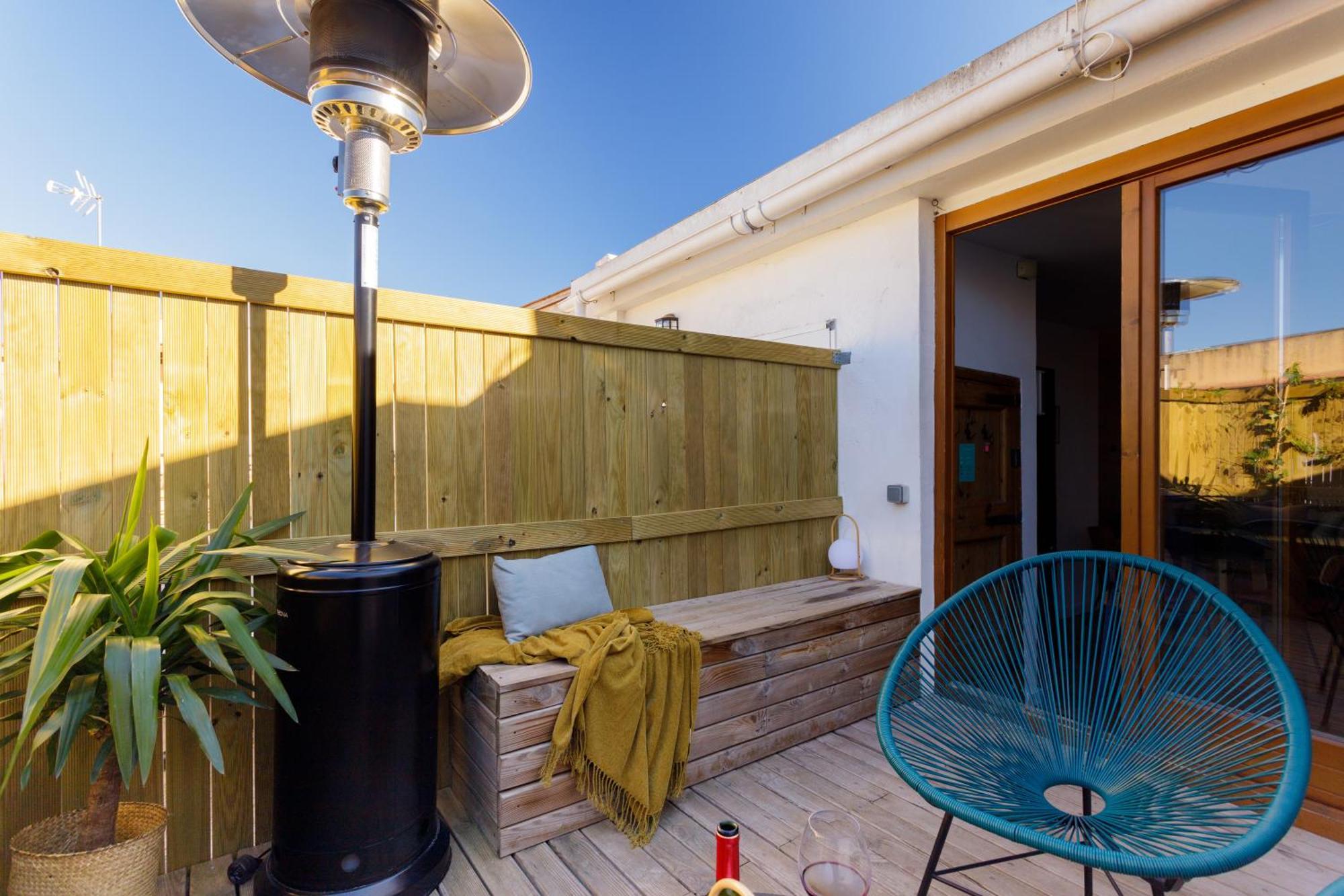 Oasis Apartments & Studios Old Town Center Барселона Екстериор снимка