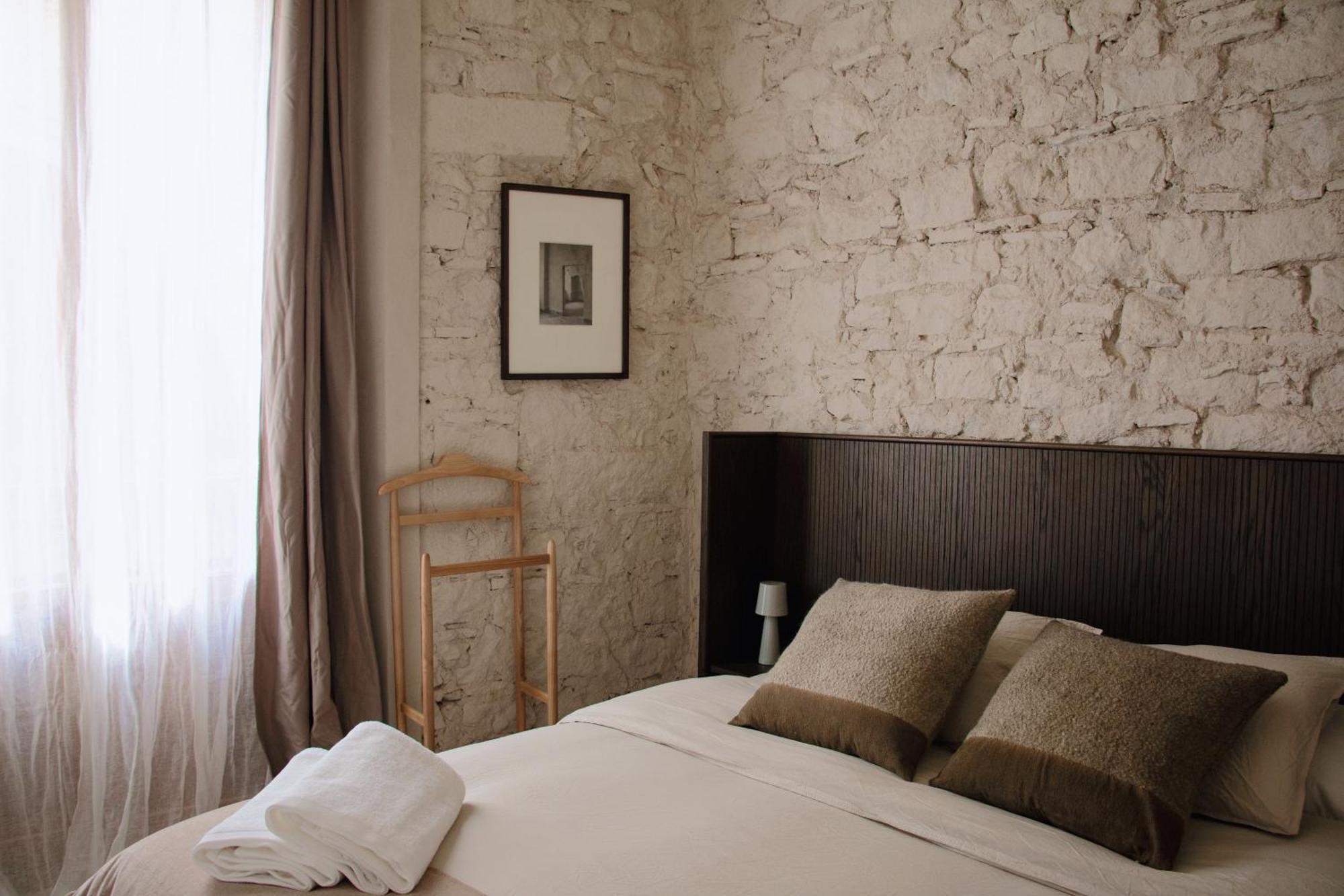 Oasis Apartments & Studios Old Town Center Барселона Екстериор снимка