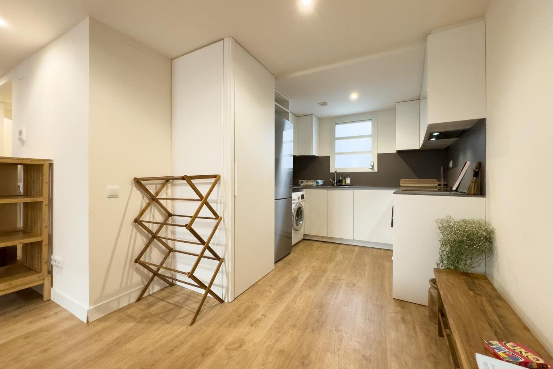 Oasis Apartments & Studios Old Town Center Барселона Екстериор снимка
